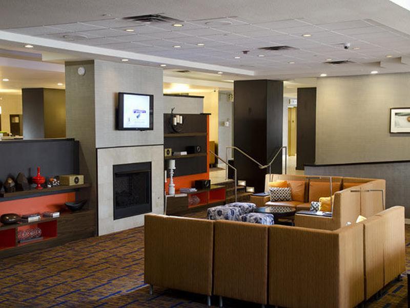 Courtyard Waterbury Downtown Hotel Exterior photo